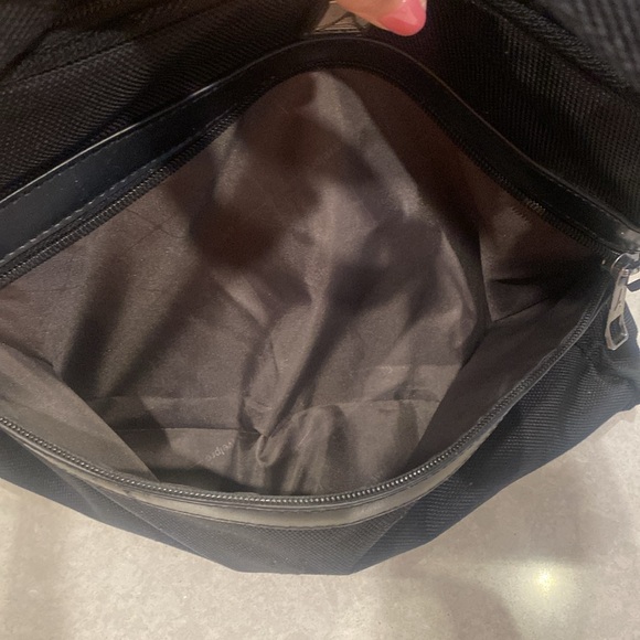 Travel Bag - Picture 7 of 8